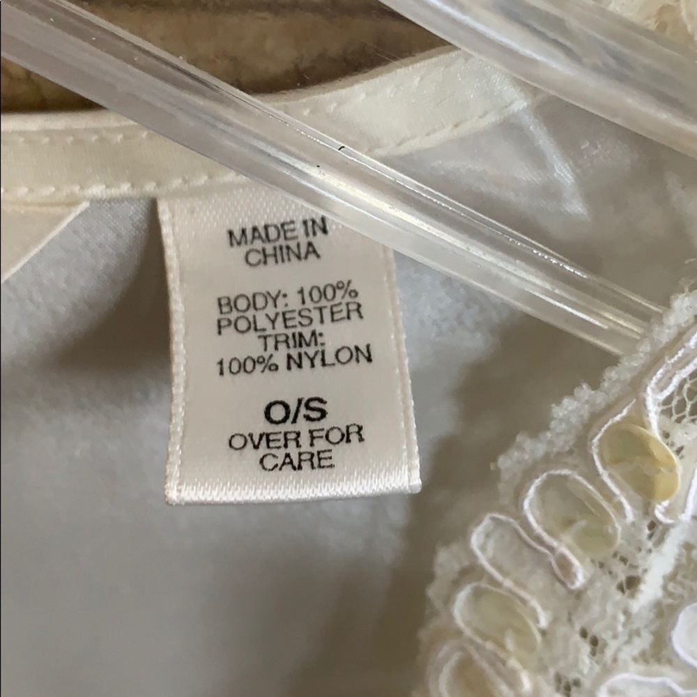 VINTAGE VICTORIA'S SECRET'S WEDDING ROBE - Picture 7 of 11